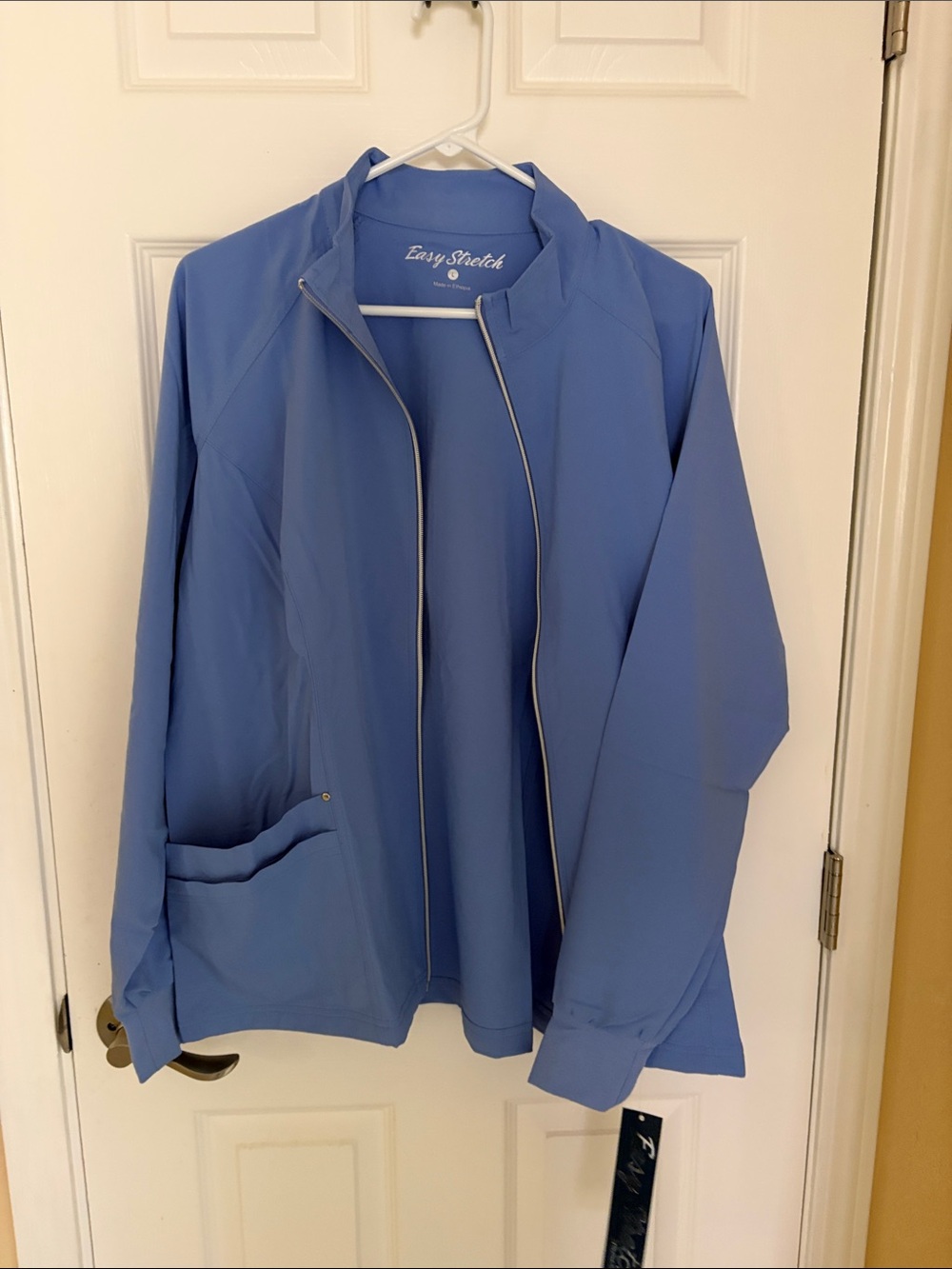 Easy Stretch Women's Light Blue Zip Jacket